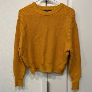 Zara Cropped Yellow sweater
